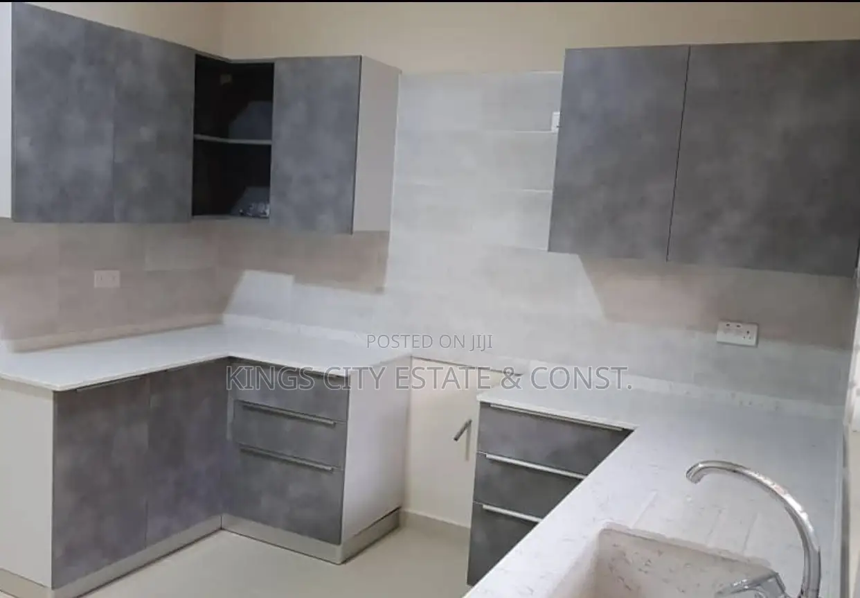2bdrm House in Odumasi-Estate, Oyarifa Mall Area for sale