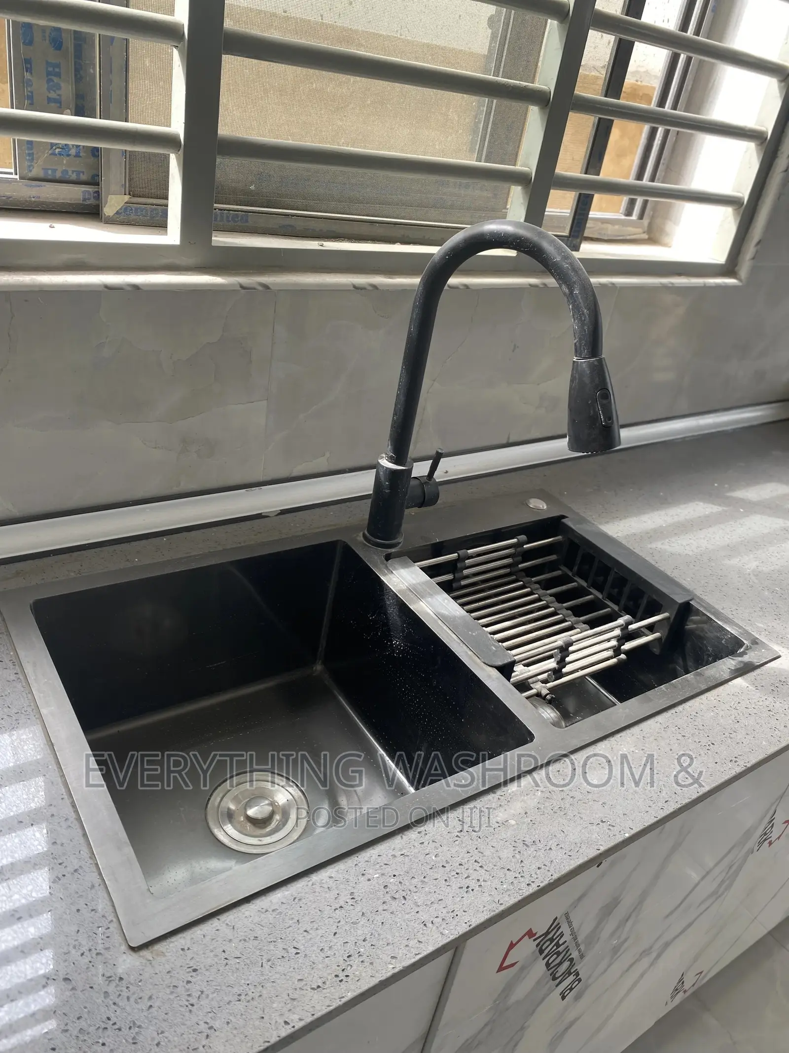 Black Kitchen Sink With Pullout Faucet_pull Out Tap Sink