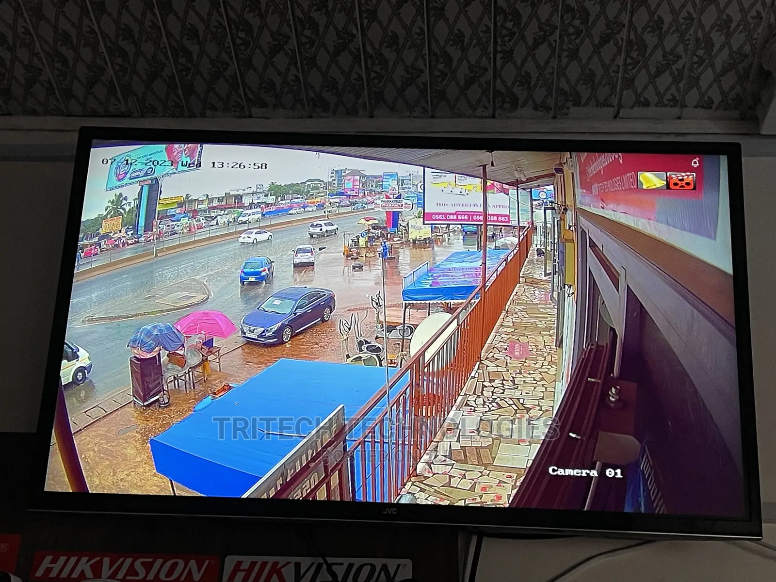 Hikvision DS-2CE10DFOT-F/Eco 2MP With Sound Colorvu Camera