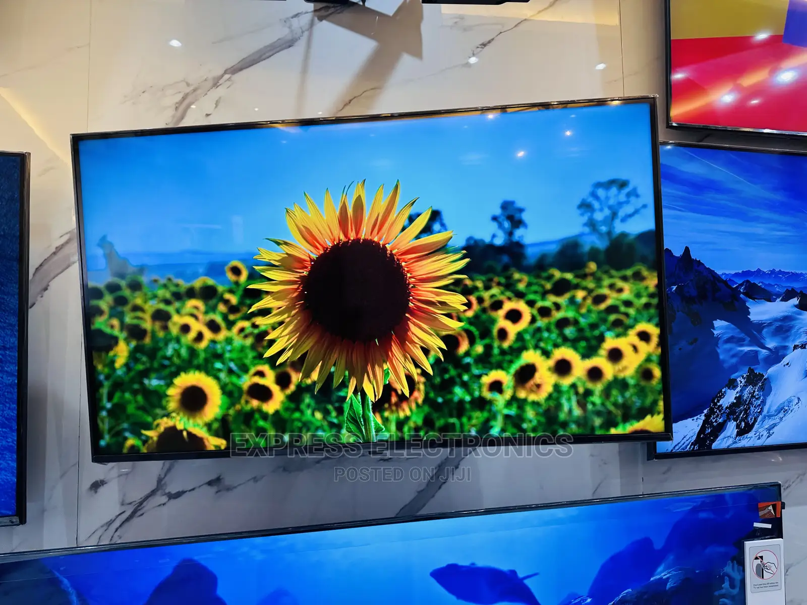 Triluminos Glossy FHD Smart Android TCL 43S5400A Tv 
