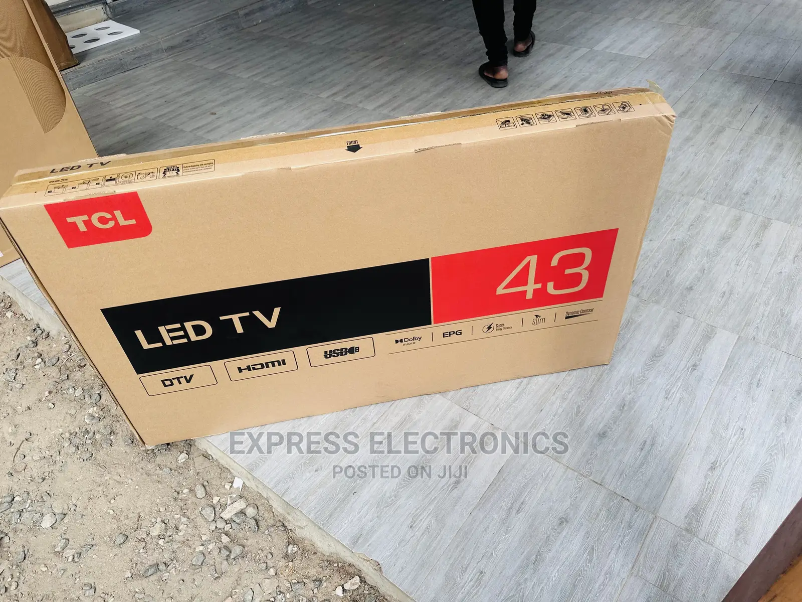 Triluminos Glossy FHD Satellite Display Digital 43D3200 TCL