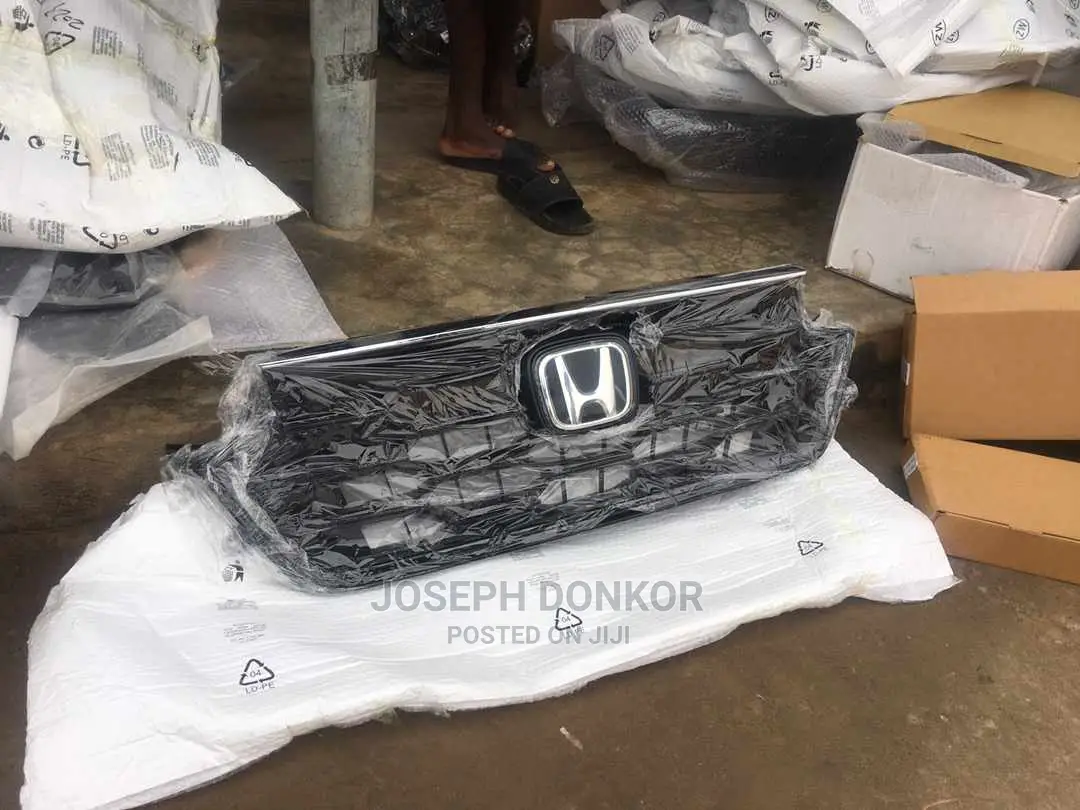 CRV 2023,2024,2025 Grille Without Crown I Have Other Parts