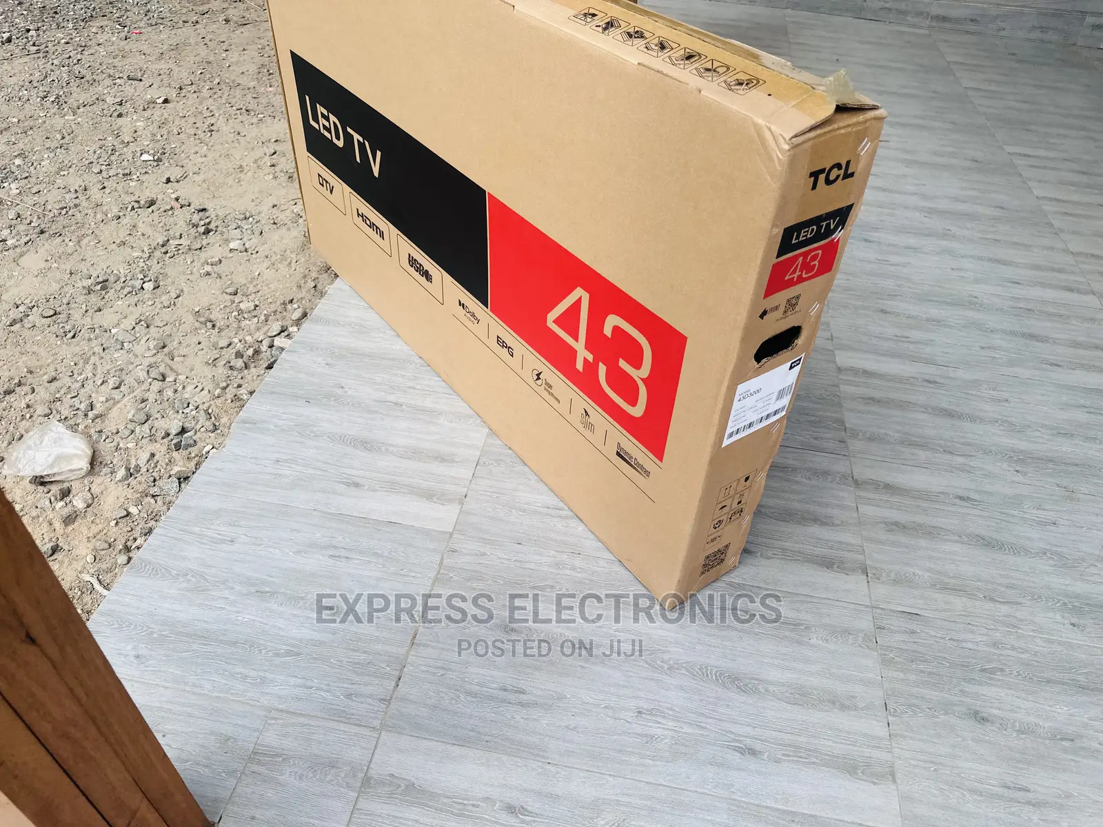 Adaptive Sound Quality FHD Satellite Digital TCL 43D3200