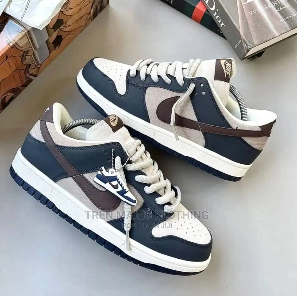 Nike SB Dunk Low