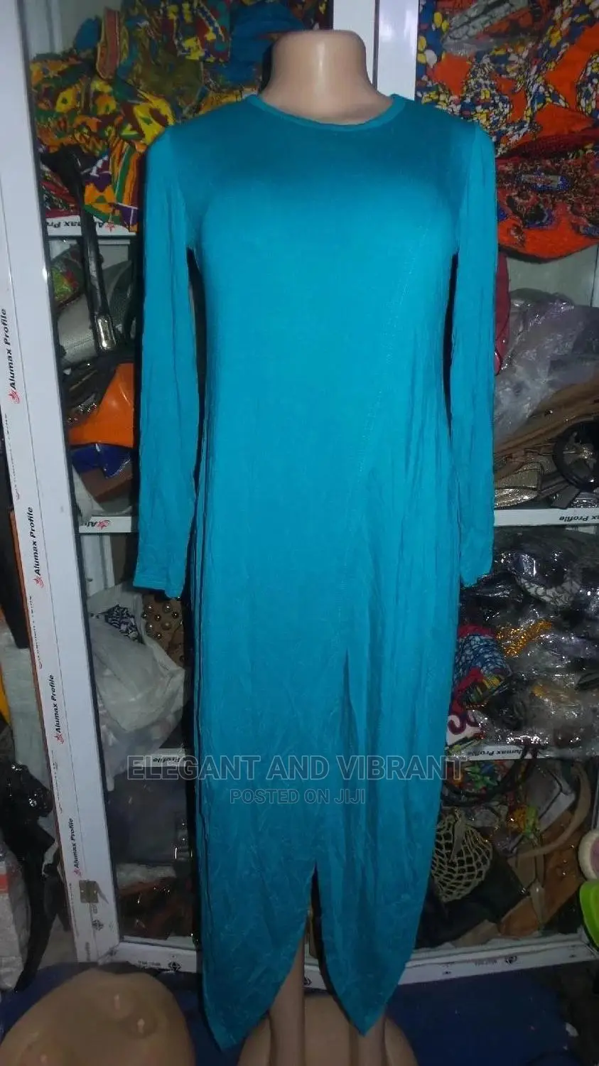 Long Stylish Dress With a Cut on the Back