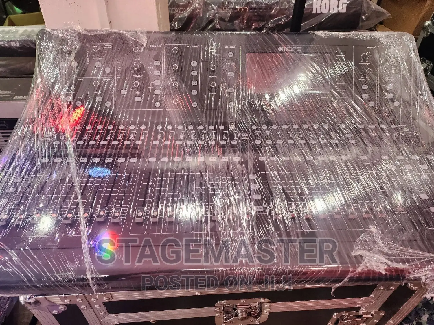Midas M32 Digital Mixer