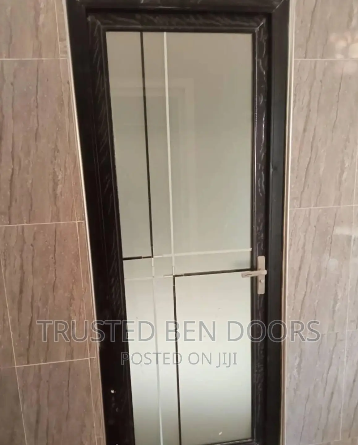Paladin Glass Washroom Doors With Frames Keys