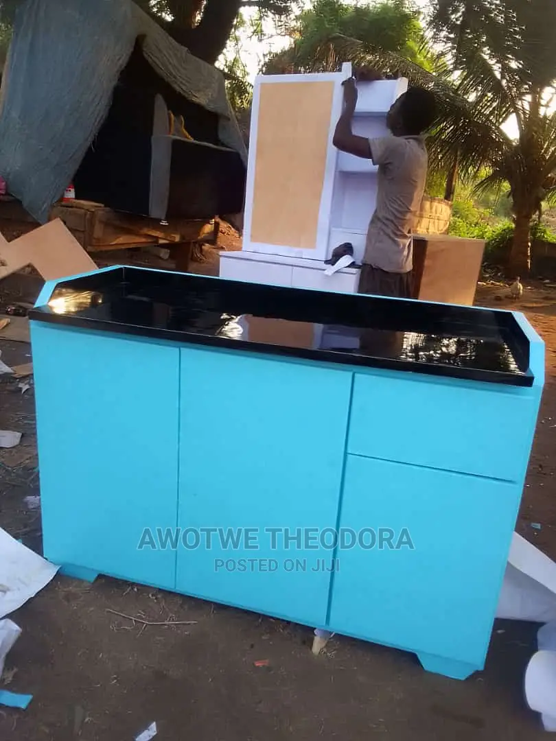Quality Kitchen Cabinets ( Payment After Delivery)