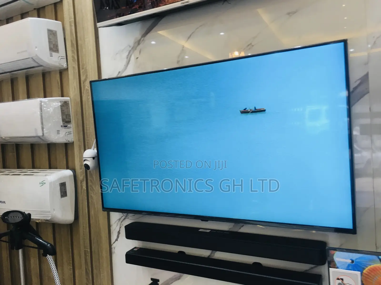 Samsung Unlimited Entertainment 75 Inches AU71 Glossy Tv