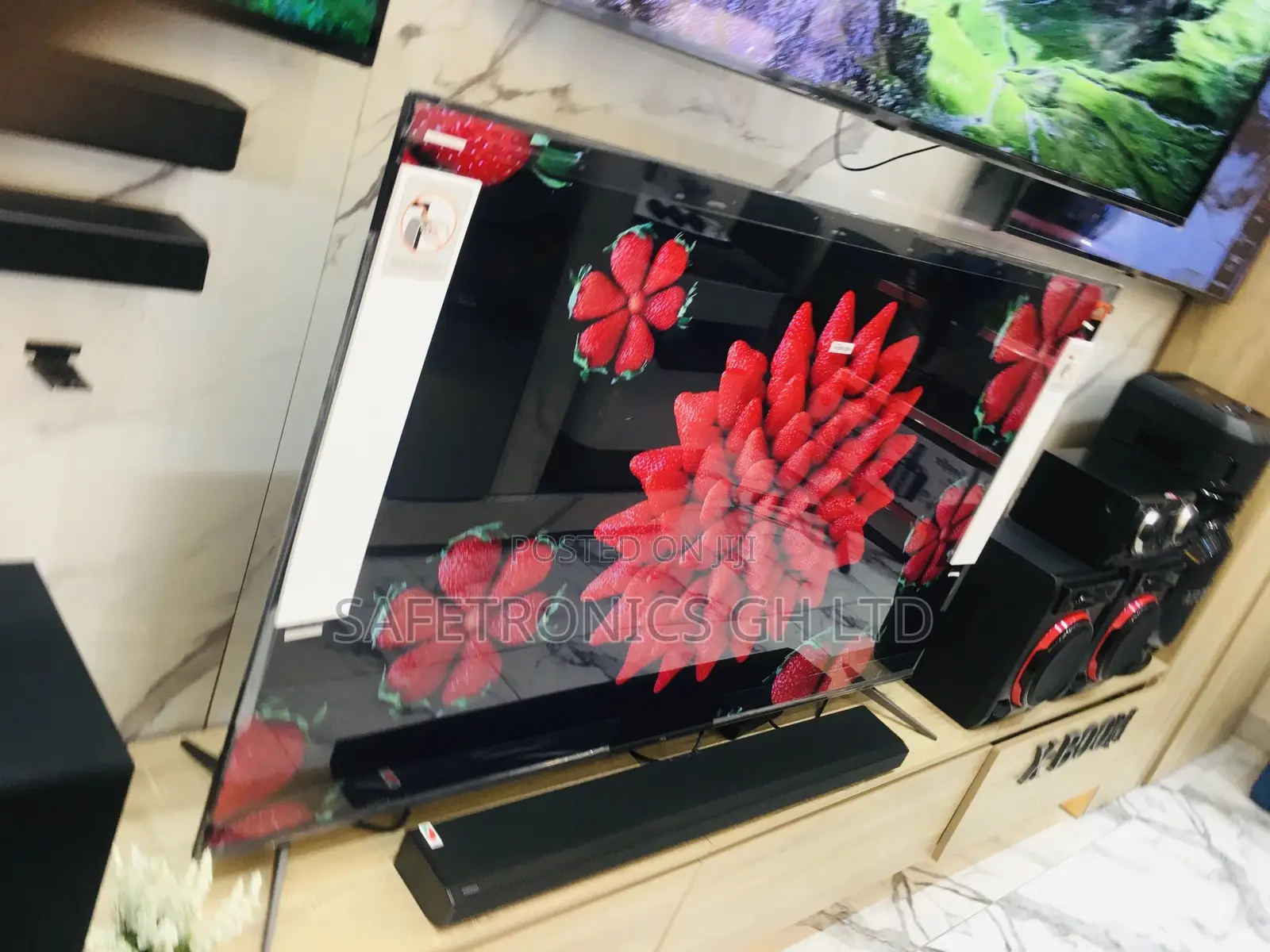 Text or Call for New Lg 55 UHD Uq80 Glossy Tv