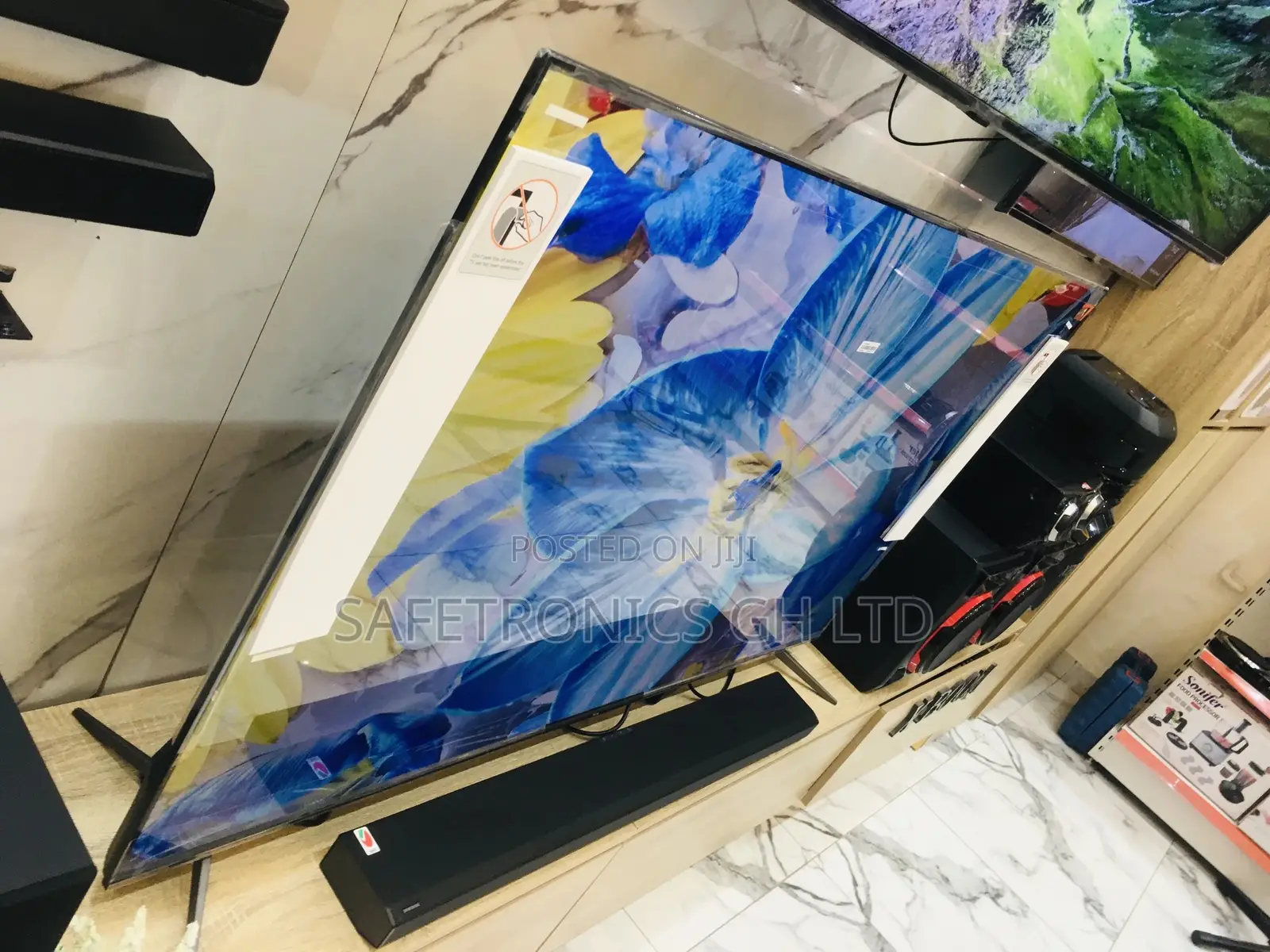 High Performance 65 Inches Glossy Uq80 LG LED Tv