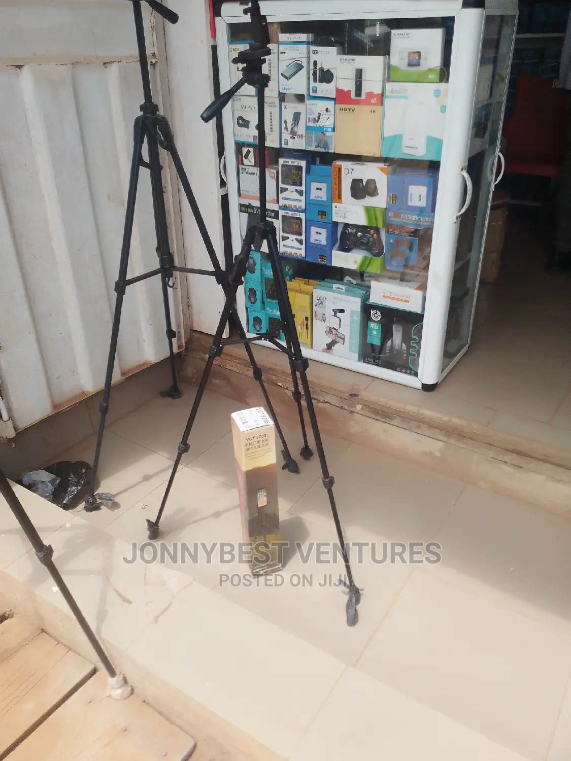 Yunteng 5208 Phone Tripod