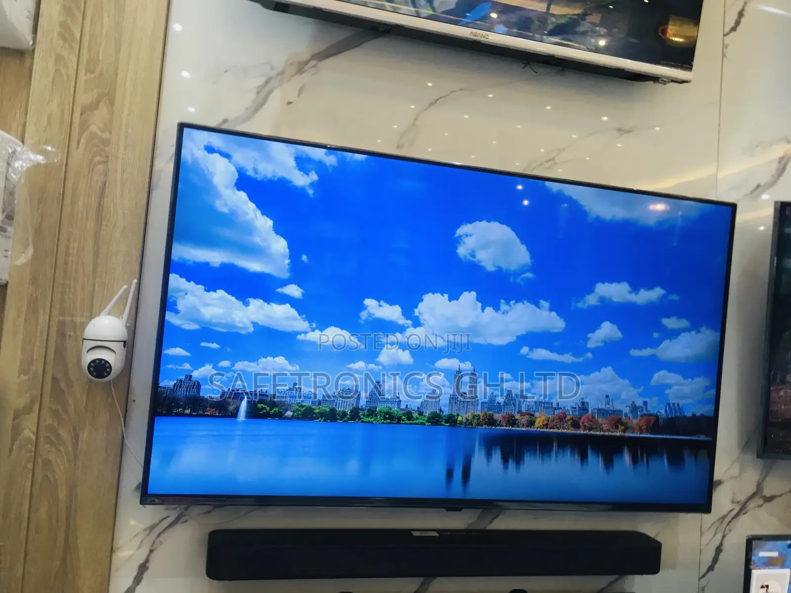 Quality Sales on Samsung LED 65 AU71 Inches Glossy Tv