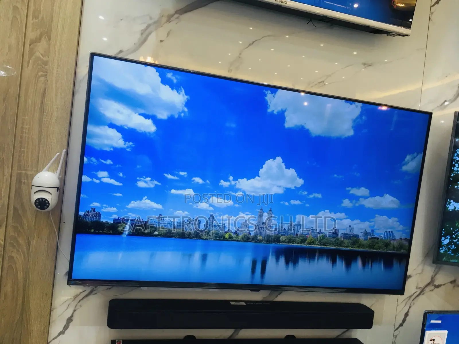 Samsung LED 75 Inches Glossy Durable AU71 Tv