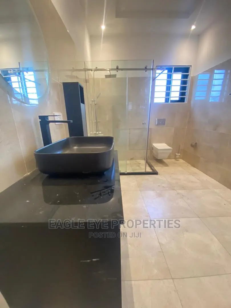 4bdrm House in East Legon for sale