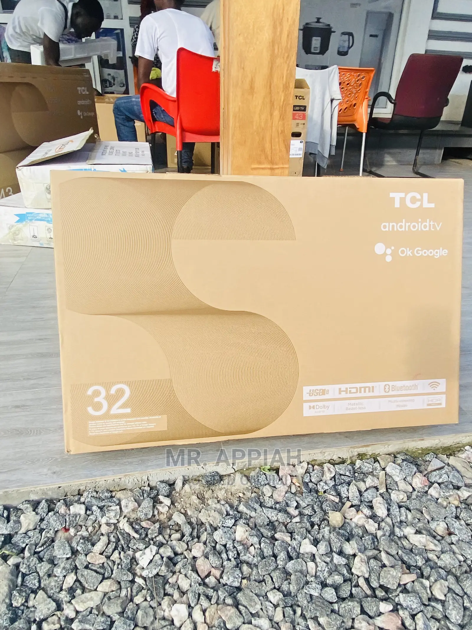 Neatly TCL 32 Inch HDR Smart LED Tv Available(32S5400) 