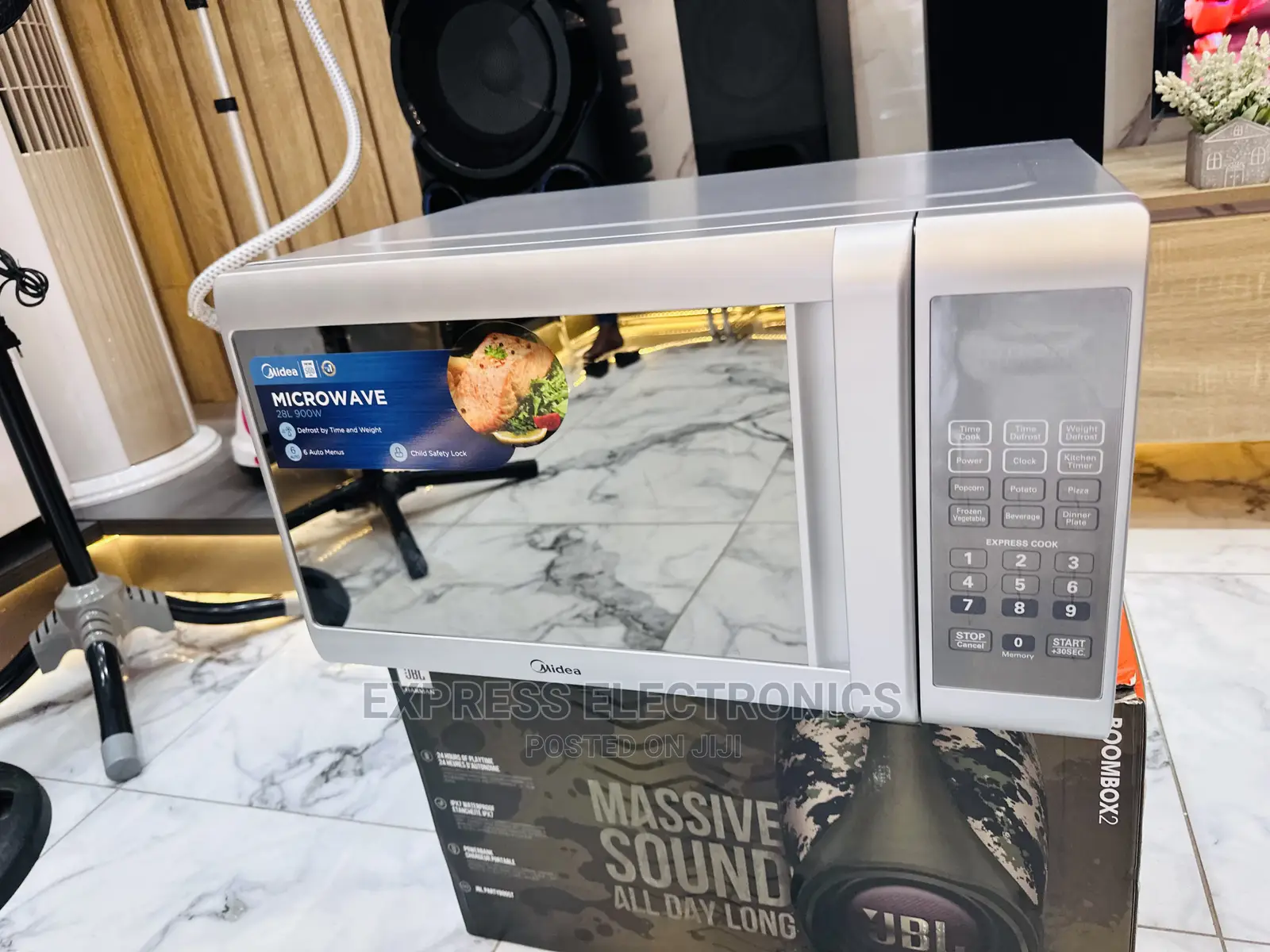 Midea 28L Digital Microwave – Silver EM928ETB-P-S