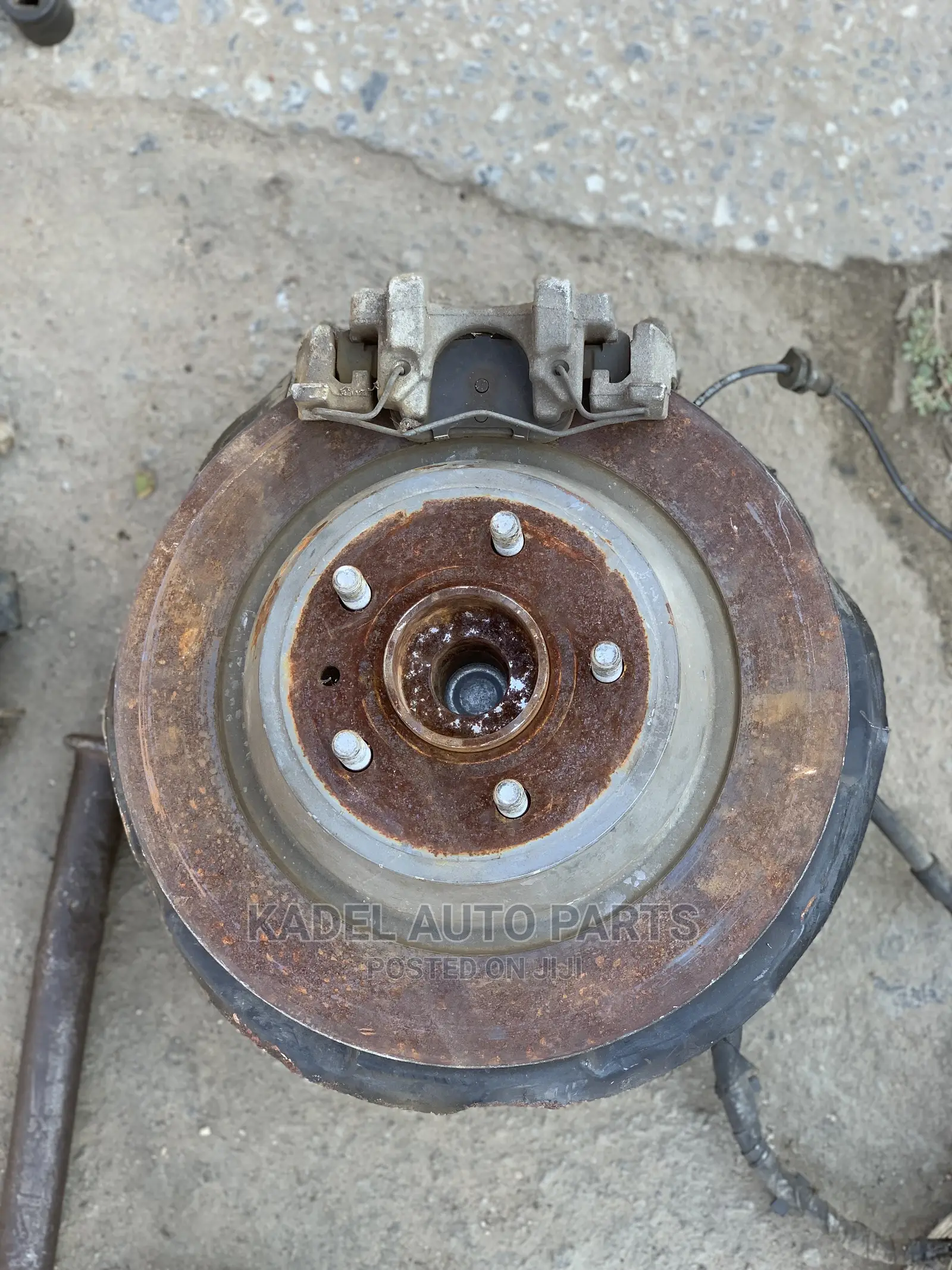 Ford Fusion Back Complete Hub 2014
