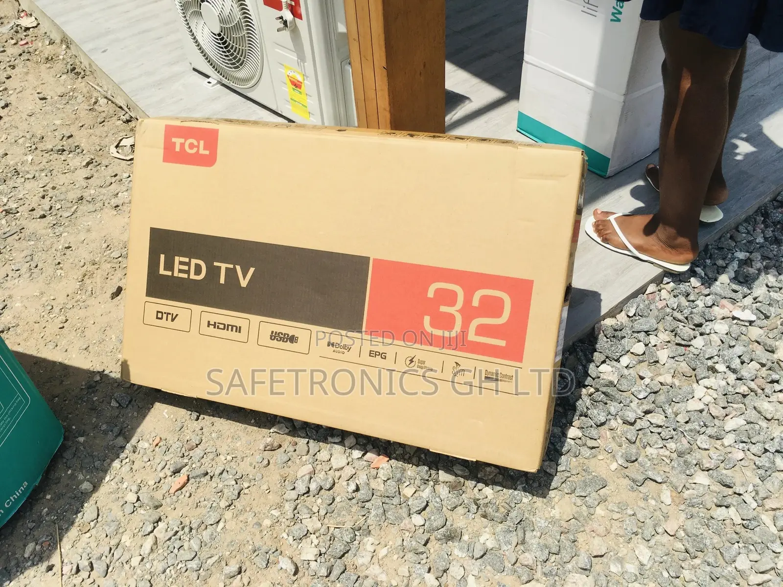 Glossy High Quality LED 32 Inches TCL D3200 