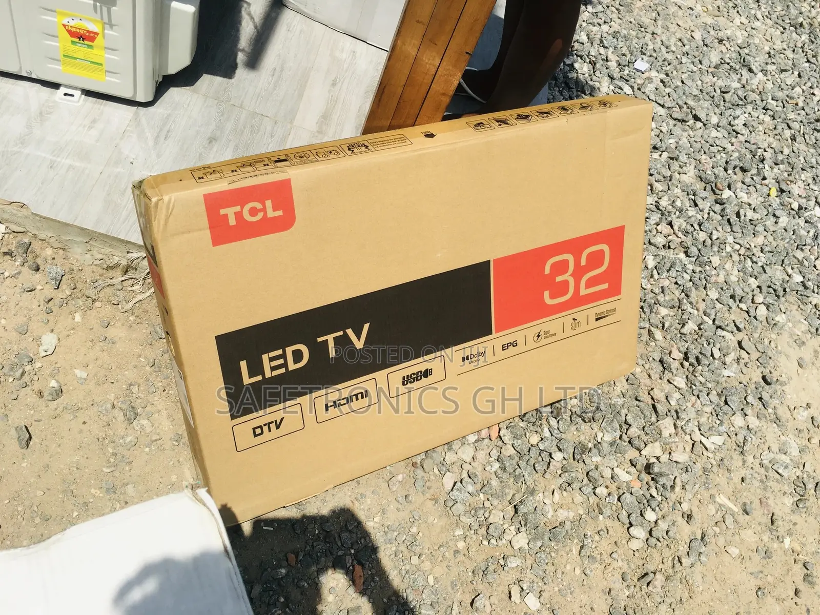 Design Elegant S5400 32 Inches LED Glossy 