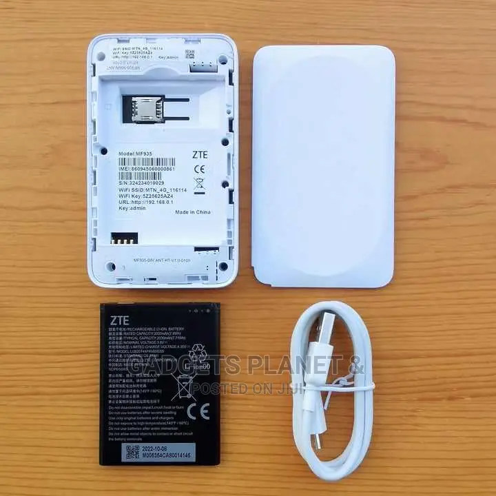 ZTE Universal 4G LTE Mobile Router Pocket Mifi CAT 4 - MF935