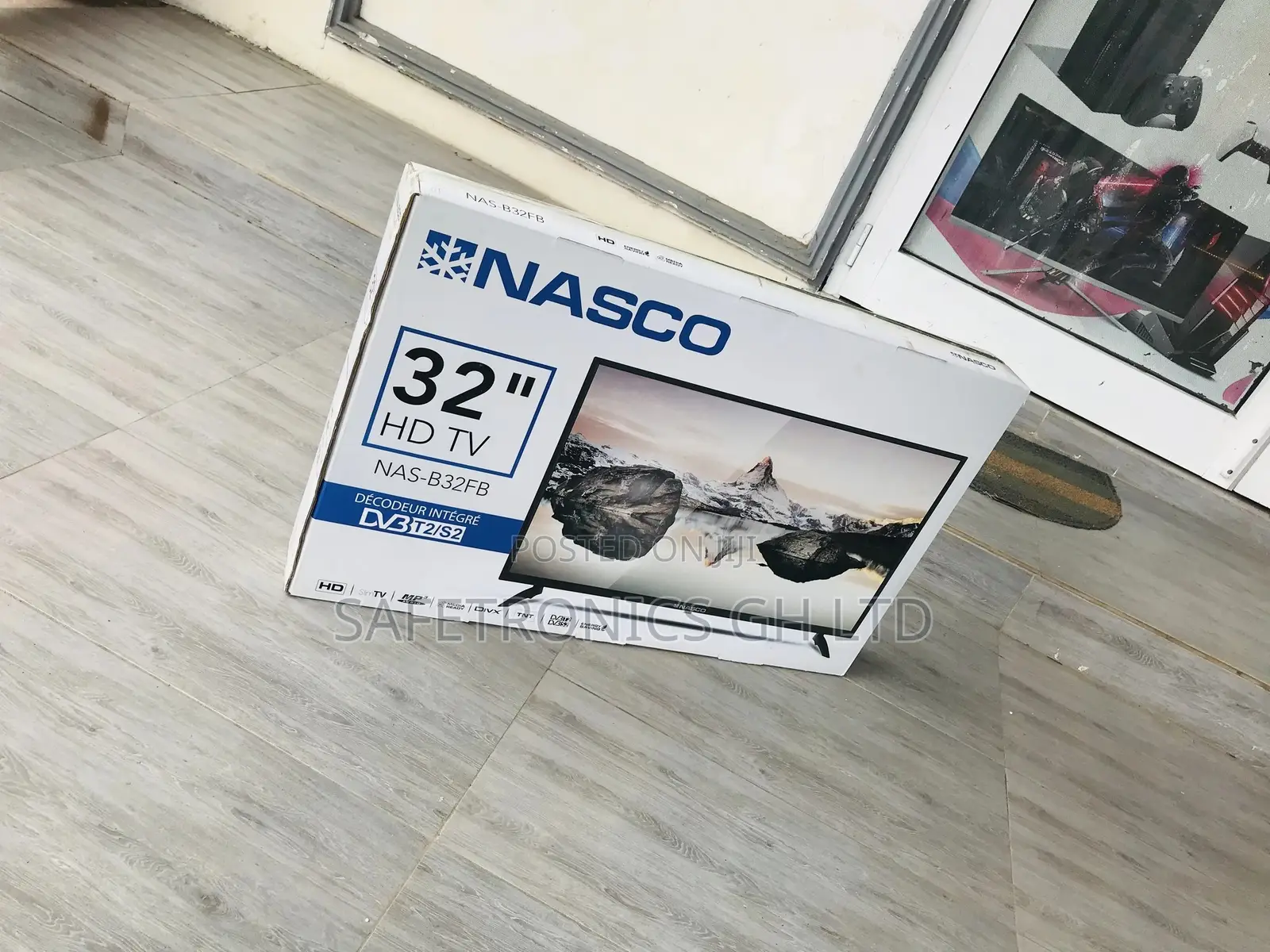 Original Clear Glossy LED 32 Inches Nasco Tv