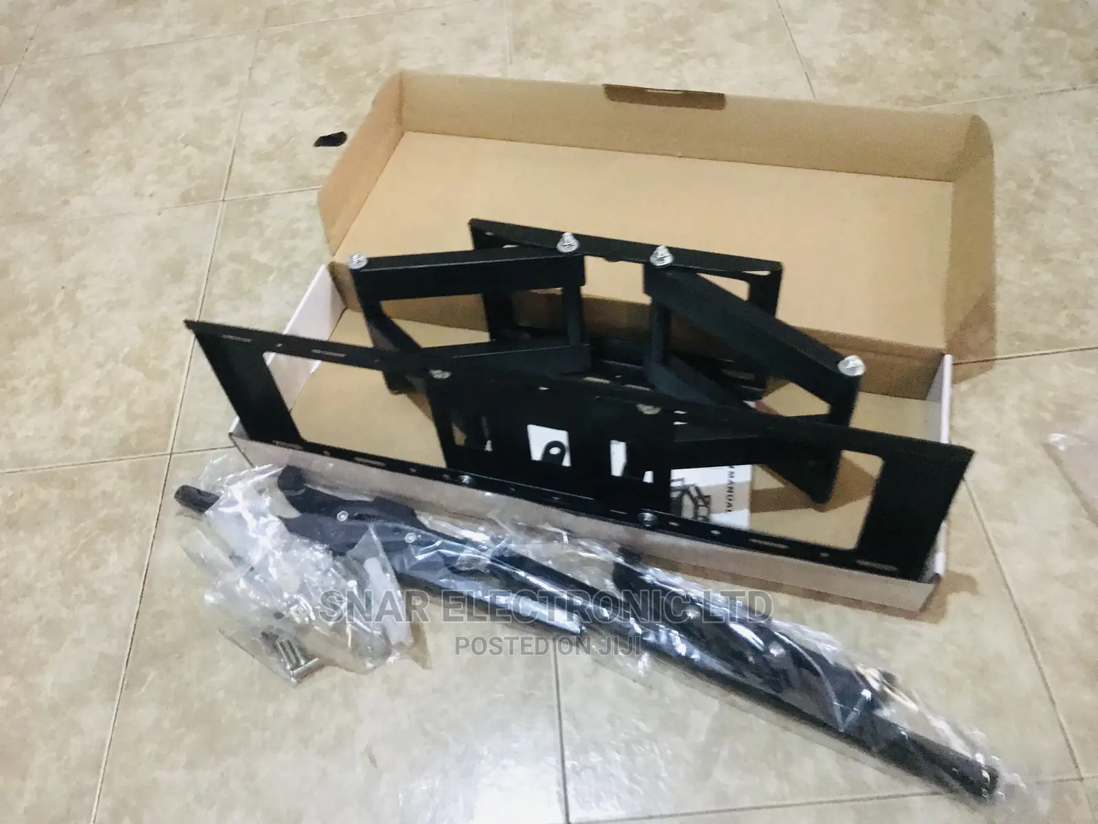 Cutest Full Motion HDTV TV Wall Mount Bracket