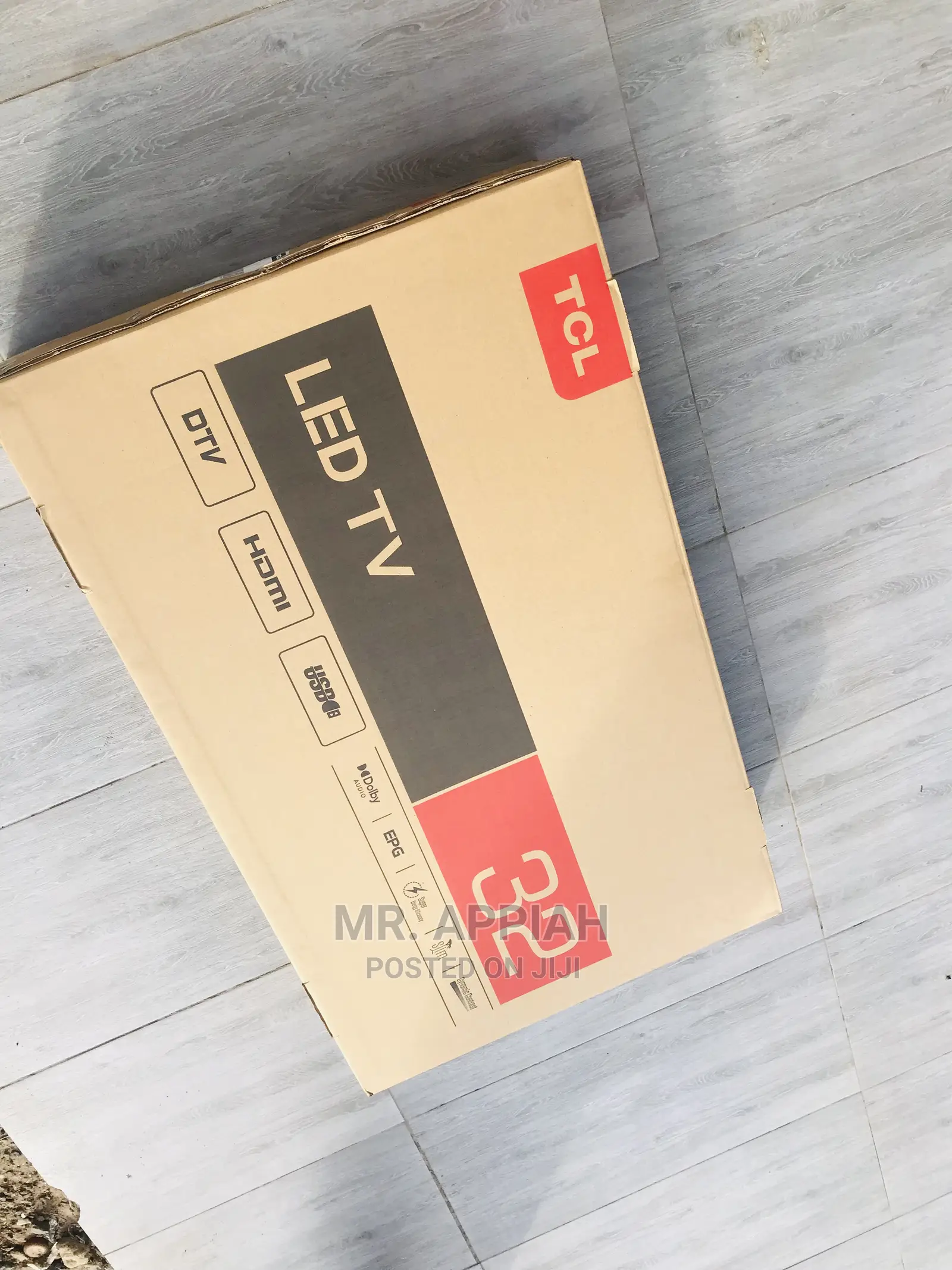 Durable TCL 32D3200 32 Inch Full HD LED Tv Available 