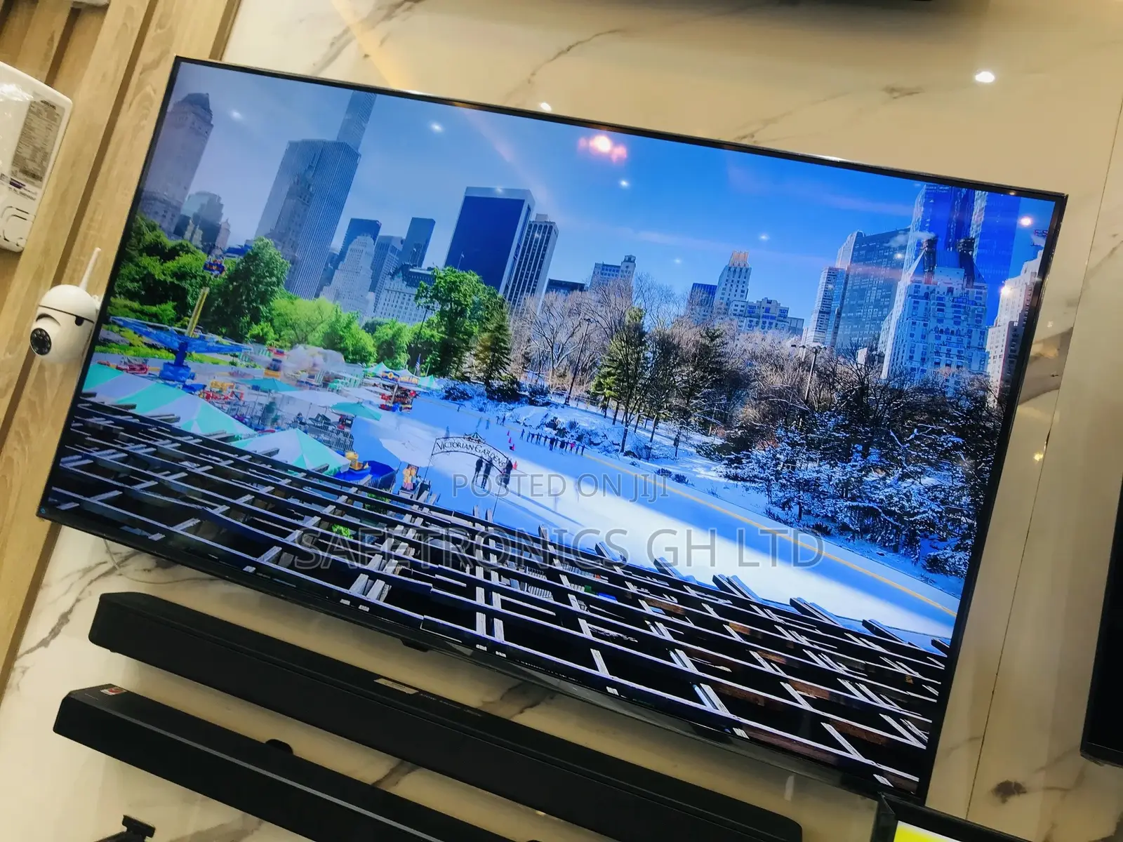 Reliable AU71  60 Inches LED Glossy Samsung UHD