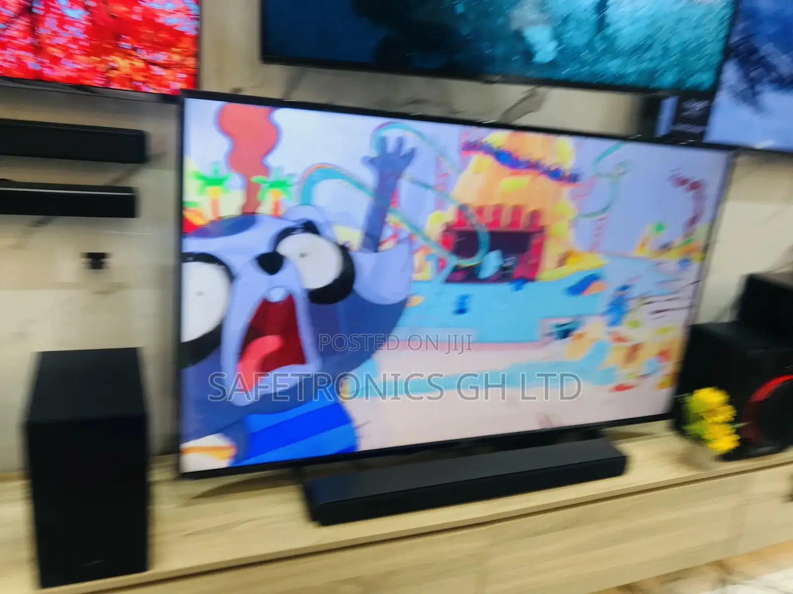 Perfect Design Samsung 75 Inches AU71 Glossy Smart Tv
