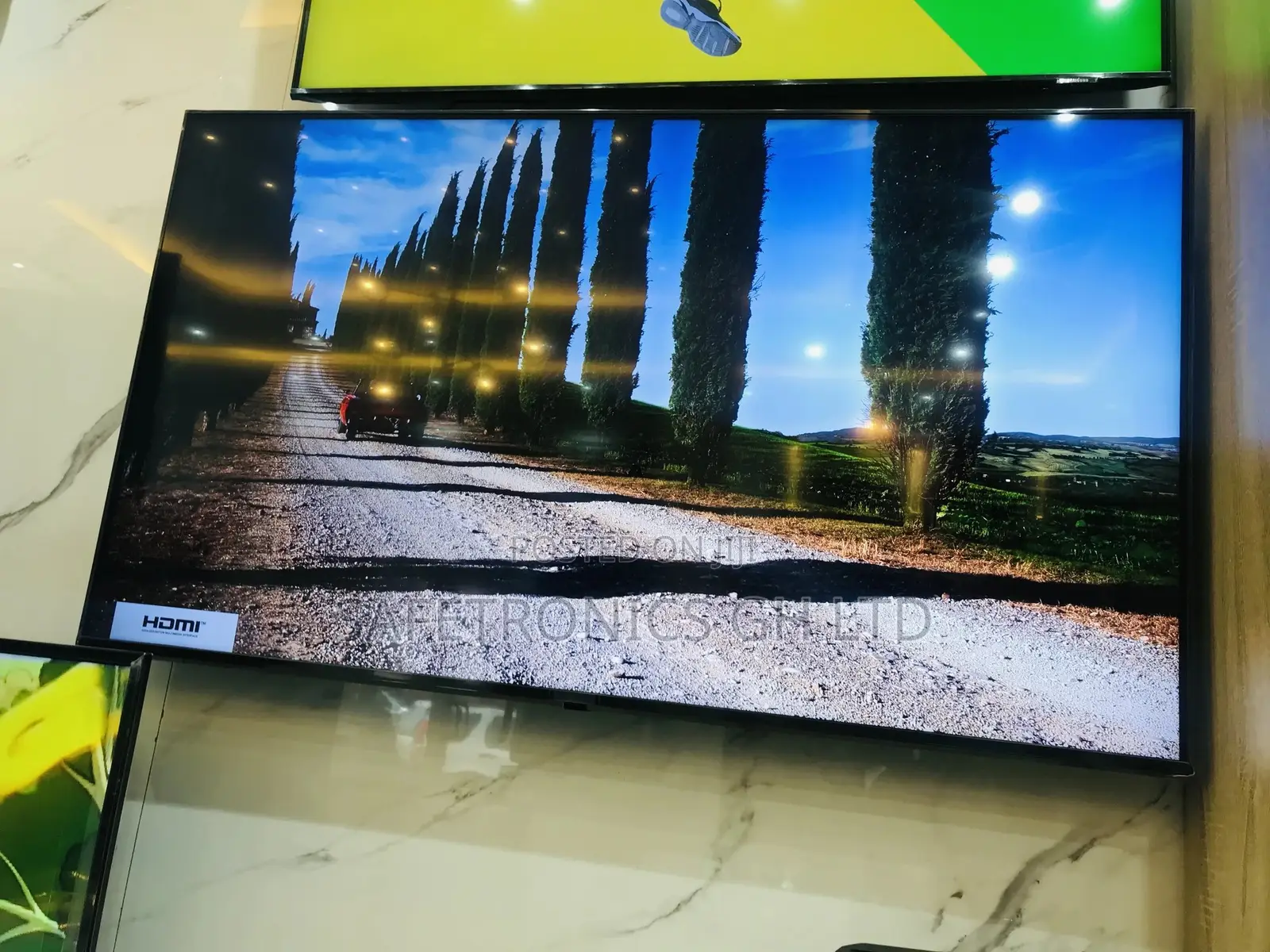 Clear Quality LG 65 Inches Glossy LED UP77 Tv