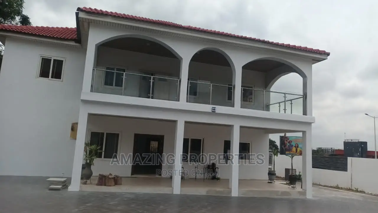 6bdrm House in Airport Residential Area for rent