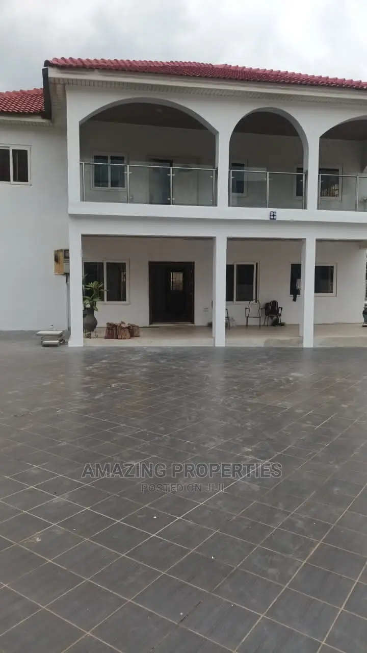 6bdrm House in Airport Residential Area for rent