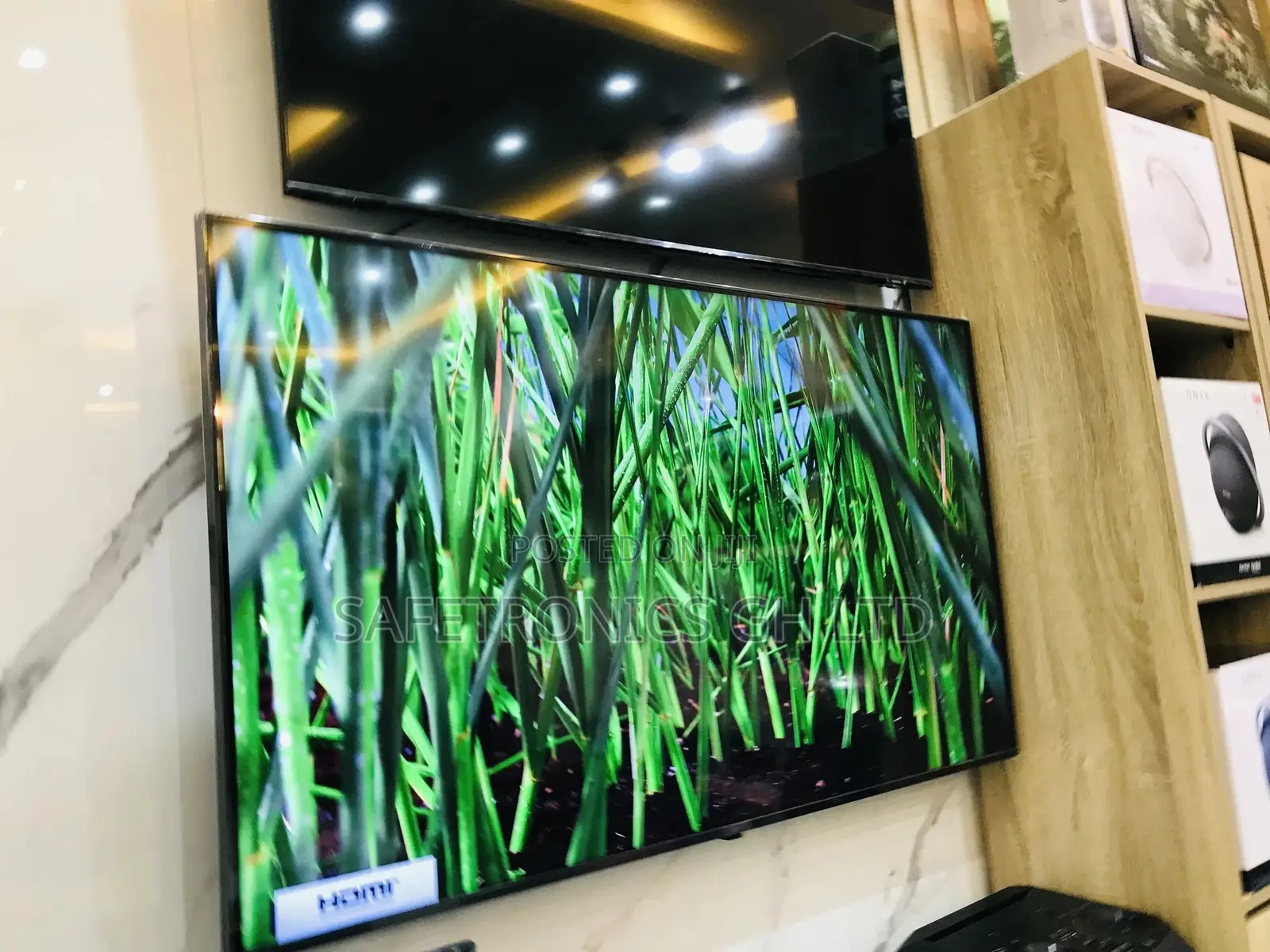 Smart NANO813 50 Inches Glossy LED 