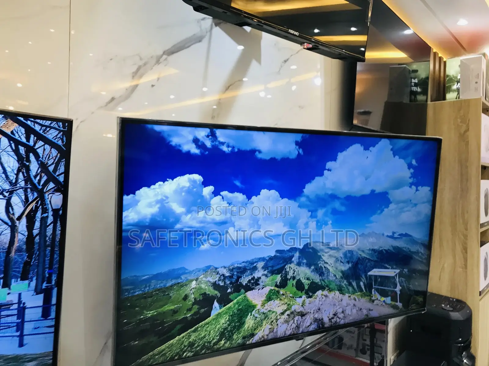 Elegant LED Design Clear 55 Inches Glossy LED Lg UP77 Tv