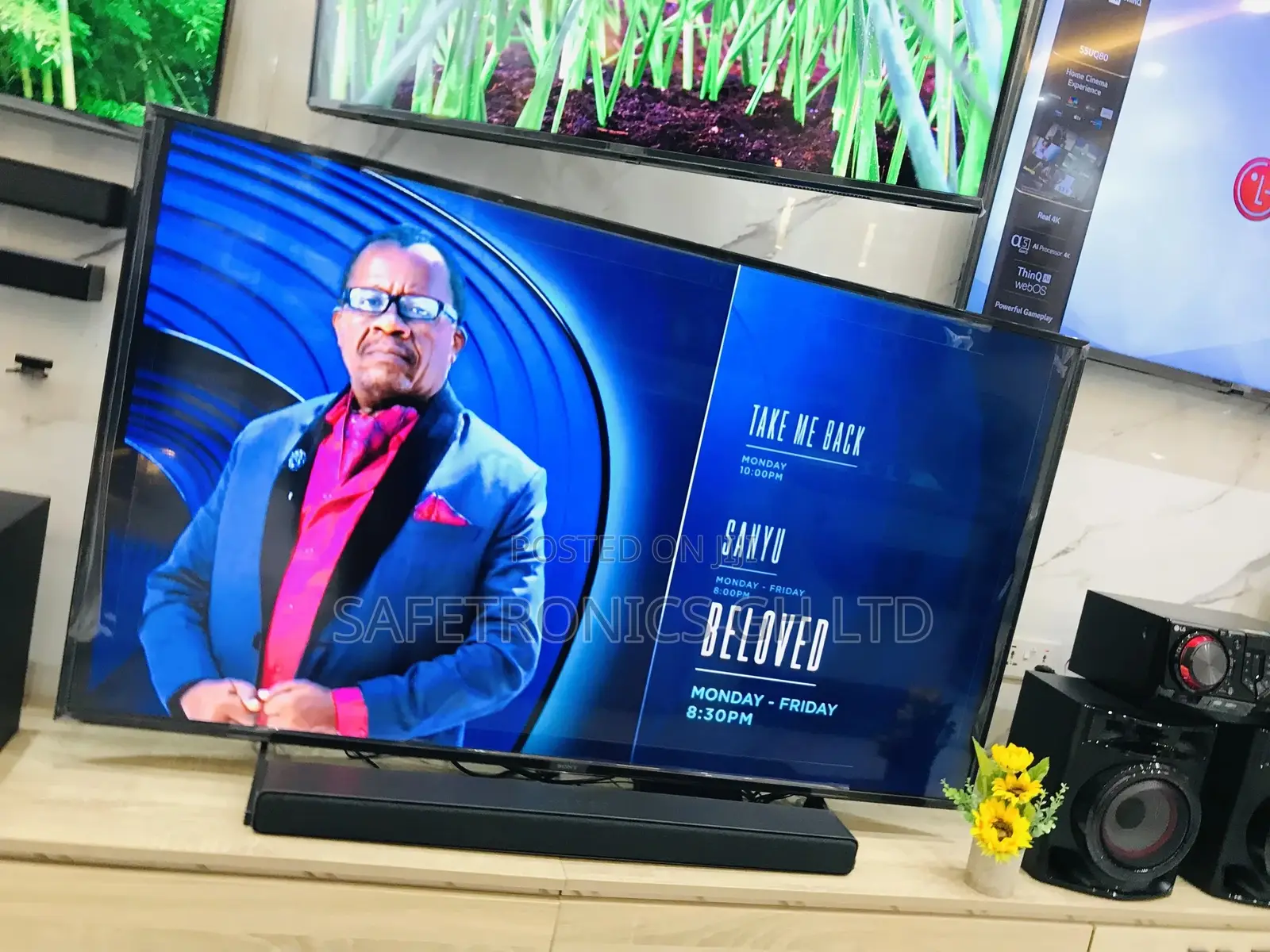 55 Inches Glossy Samsung Crystal Uhd Led