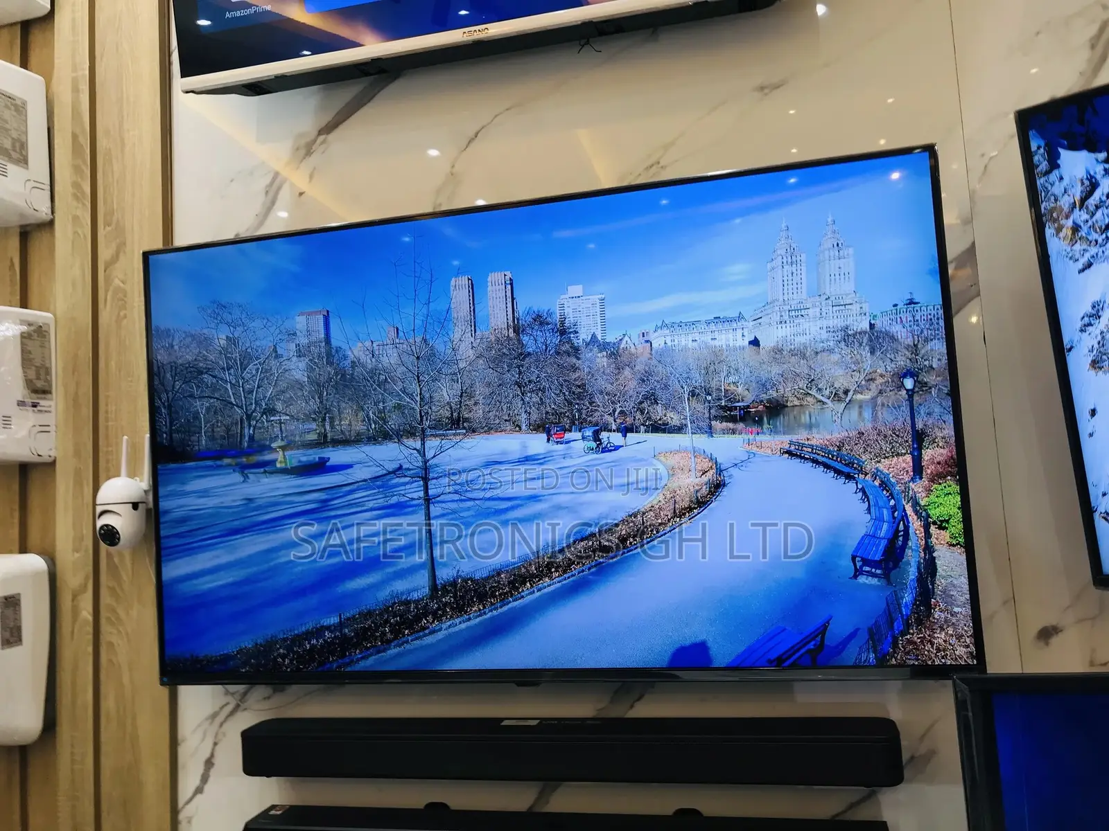 85 Inches Glossy LED Samsung UHD Crystal AU71