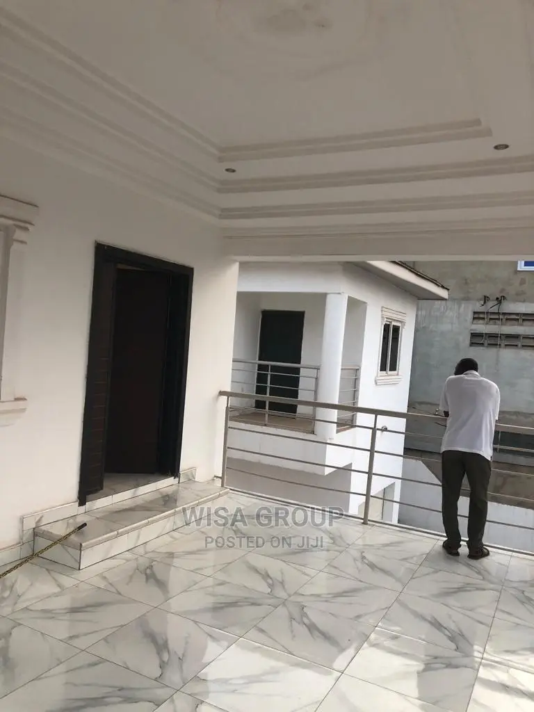 5bdrm Duplex in Wisa Groups, Accra Metropolitan for rent