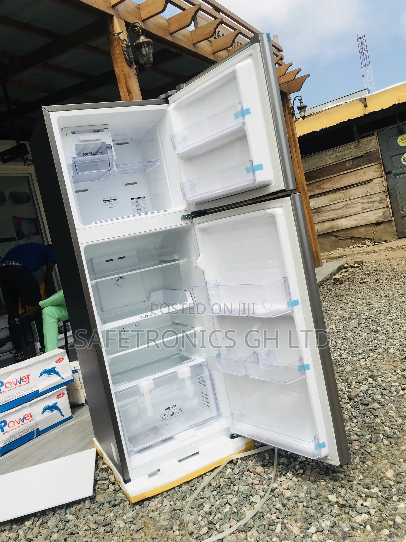Unique Doubledoor Samsung RT 28 Topfreezer Fridge