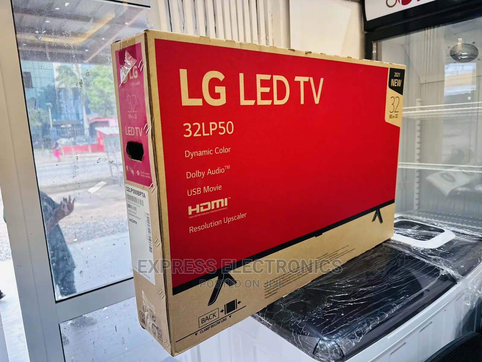 Get Discount on Sleek Lg HD Satellite Image Digital 32”Lp500