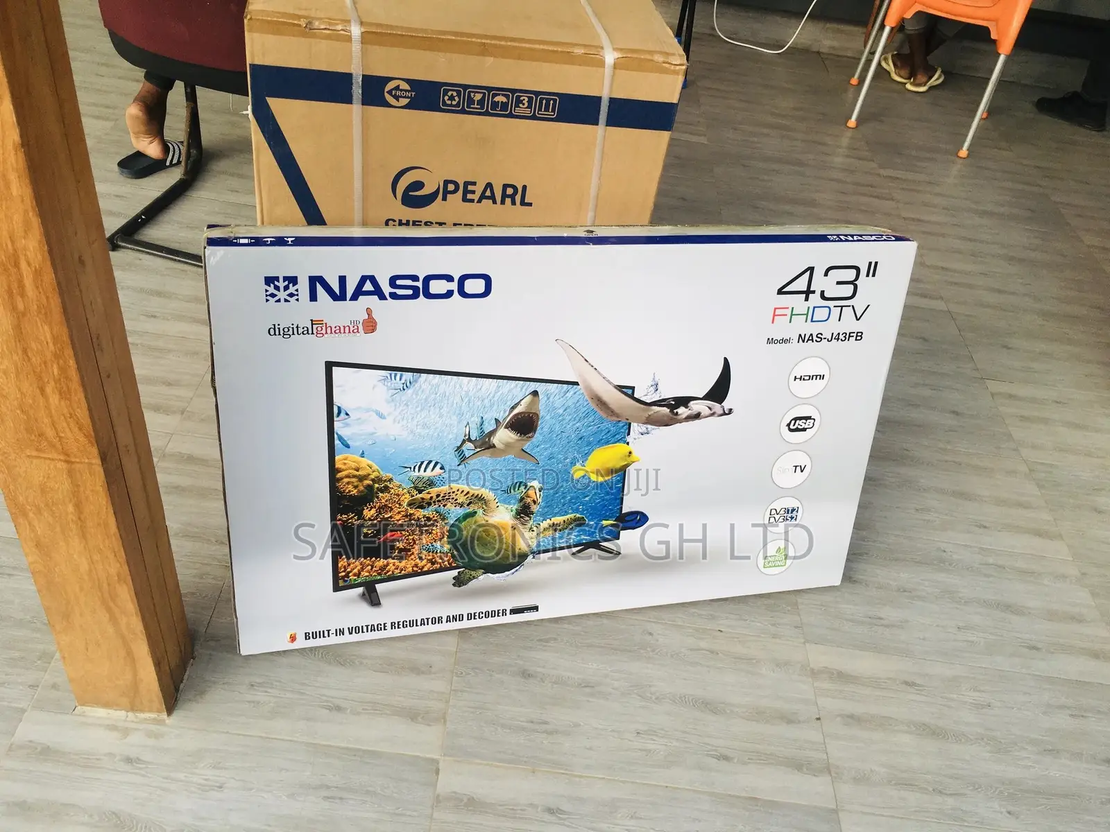 Grab Nasco 43 Inches Glossy LED Digital Satellite