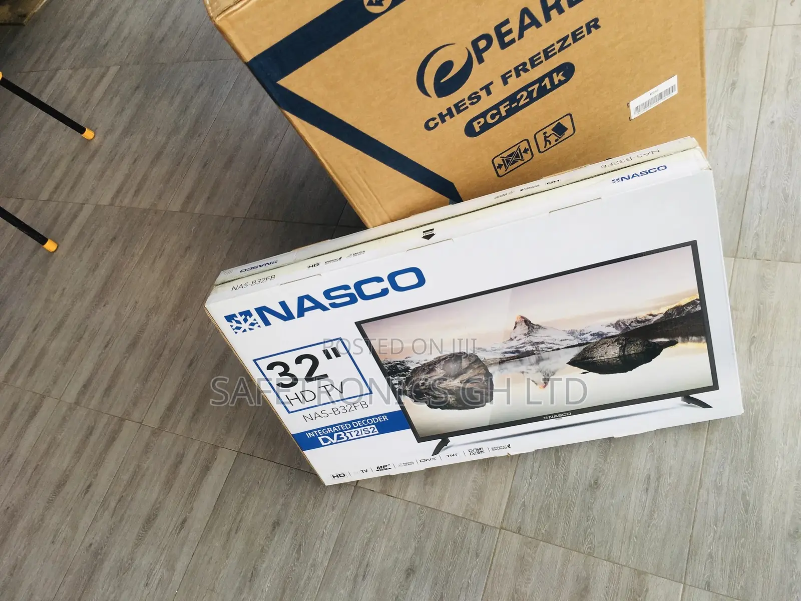 LED Best Quality Glossy 32 Inches Nasco