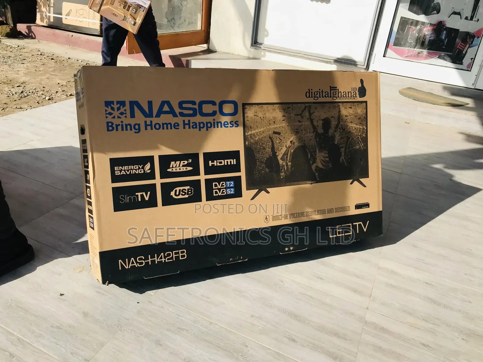 Nasco Durable 42 Inches Glossy LED Tv