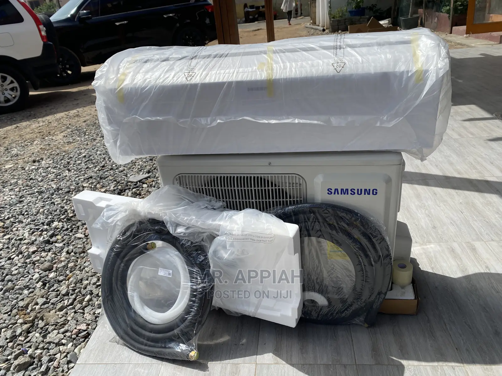 Samsung 2.0hp R410 Gas Ac Cools Faster, Feather Wider 