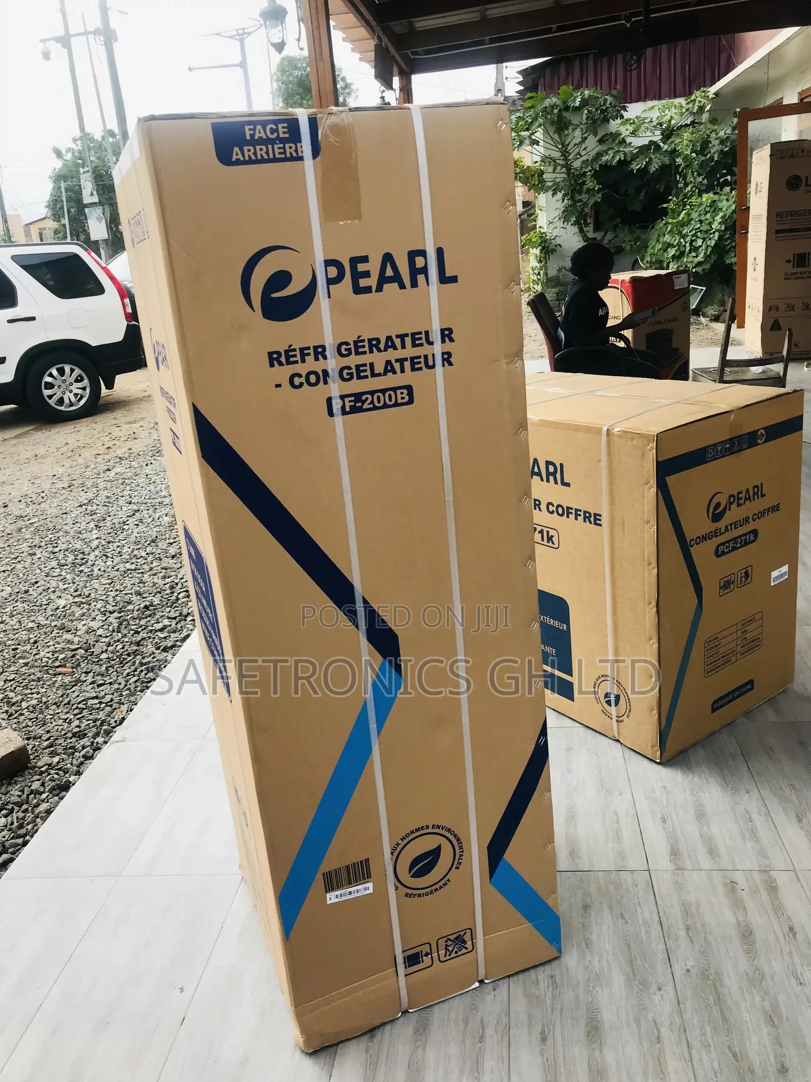 Durable Bottomfreezer Pearl 140liters PCF-200b Doubledoor