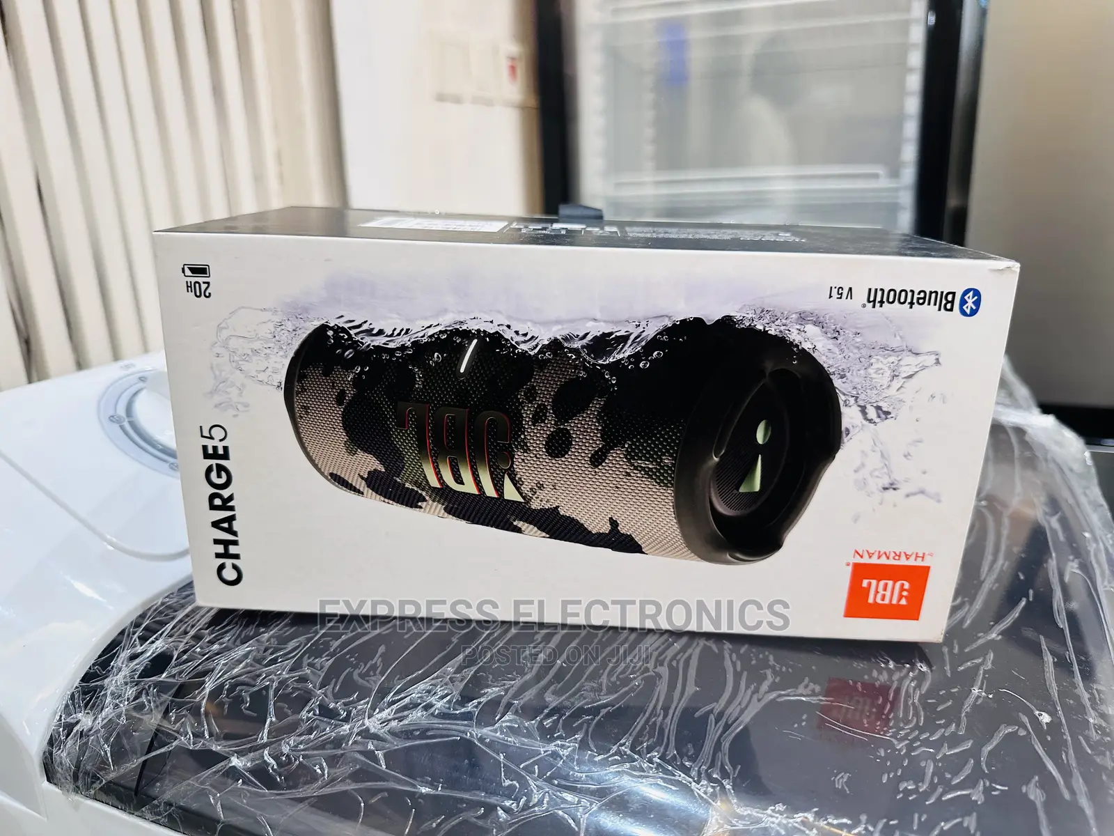 Rich and Clear Audio Bluetooth Speaker JBL Charge 5