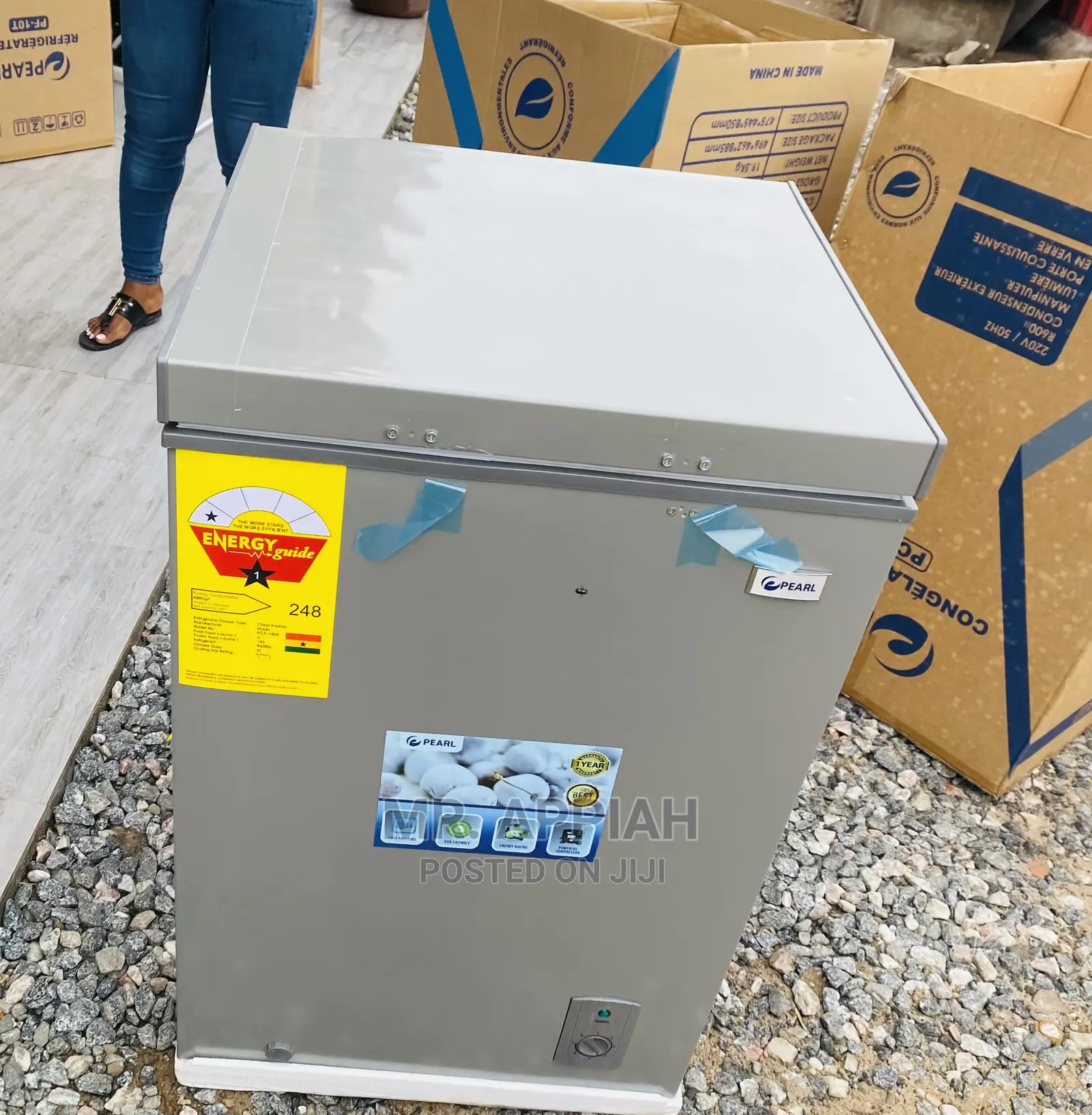 Energy Cost SavingPearl PCF-185 1 Door Chest Freezer,141L