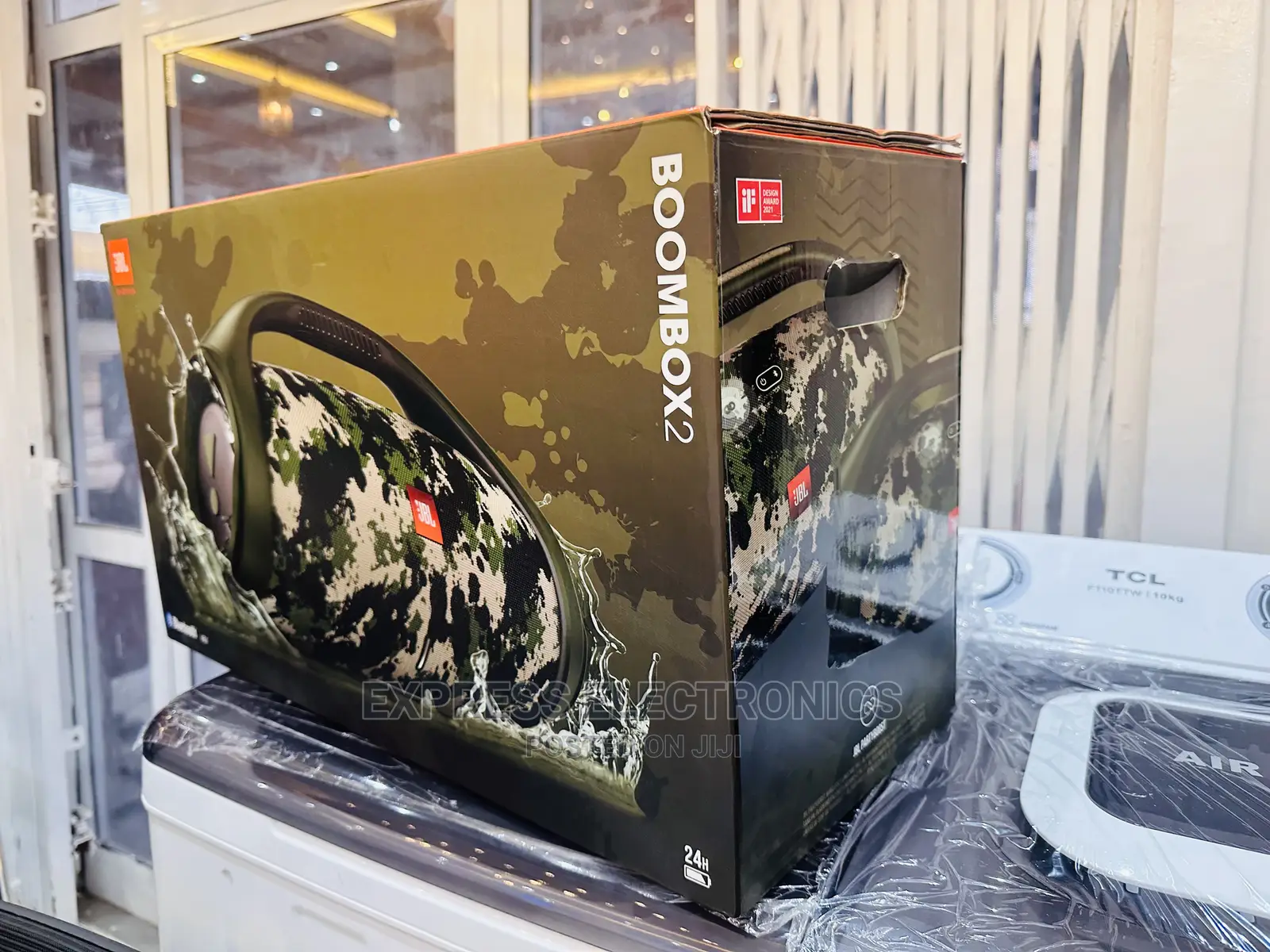 JBL Built in Powerbank Bluetooth Speaker Boombox 2
