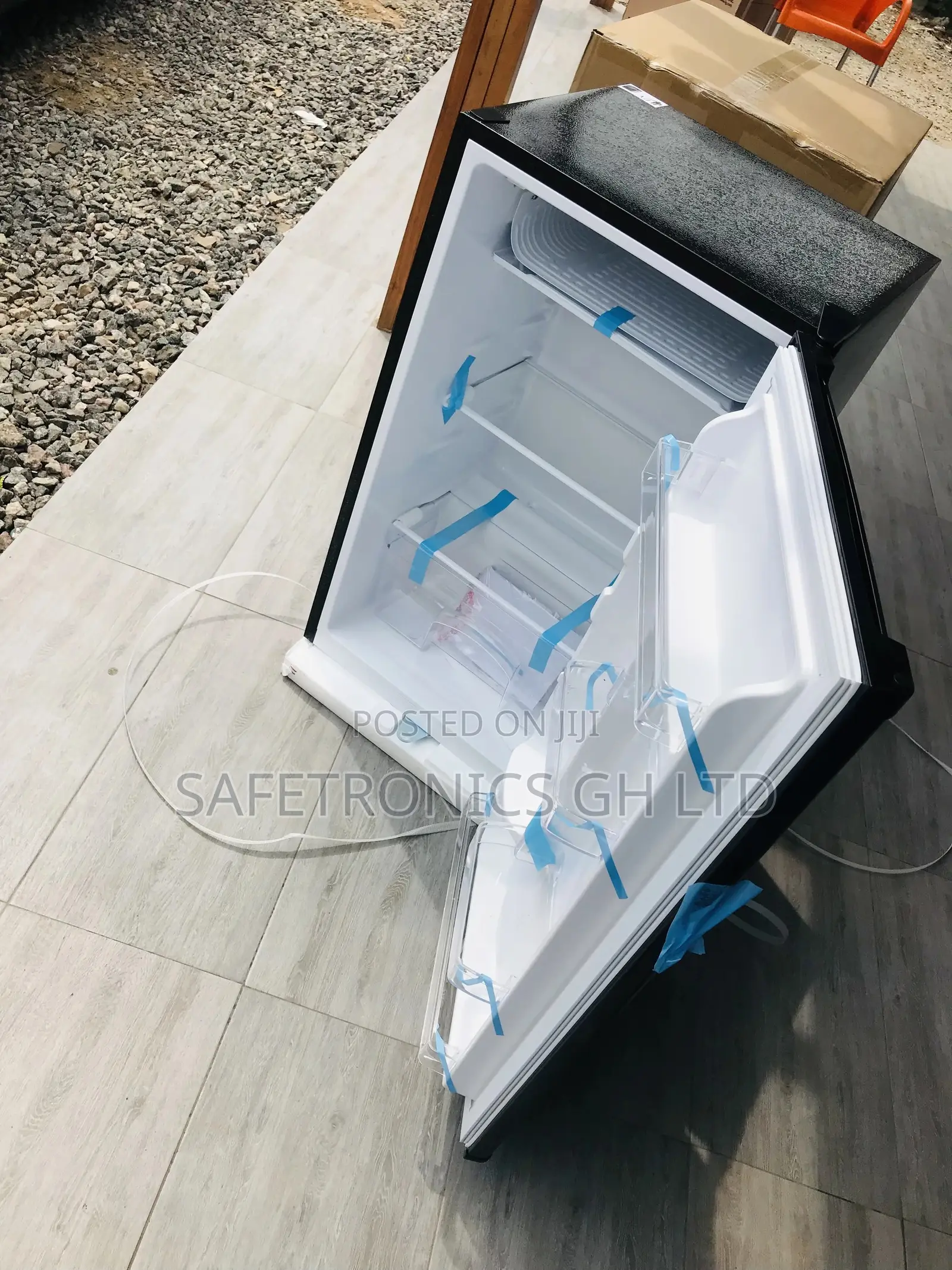 Topfreezer Singledoor Rainbow 82 Liters Singledoor Fridge