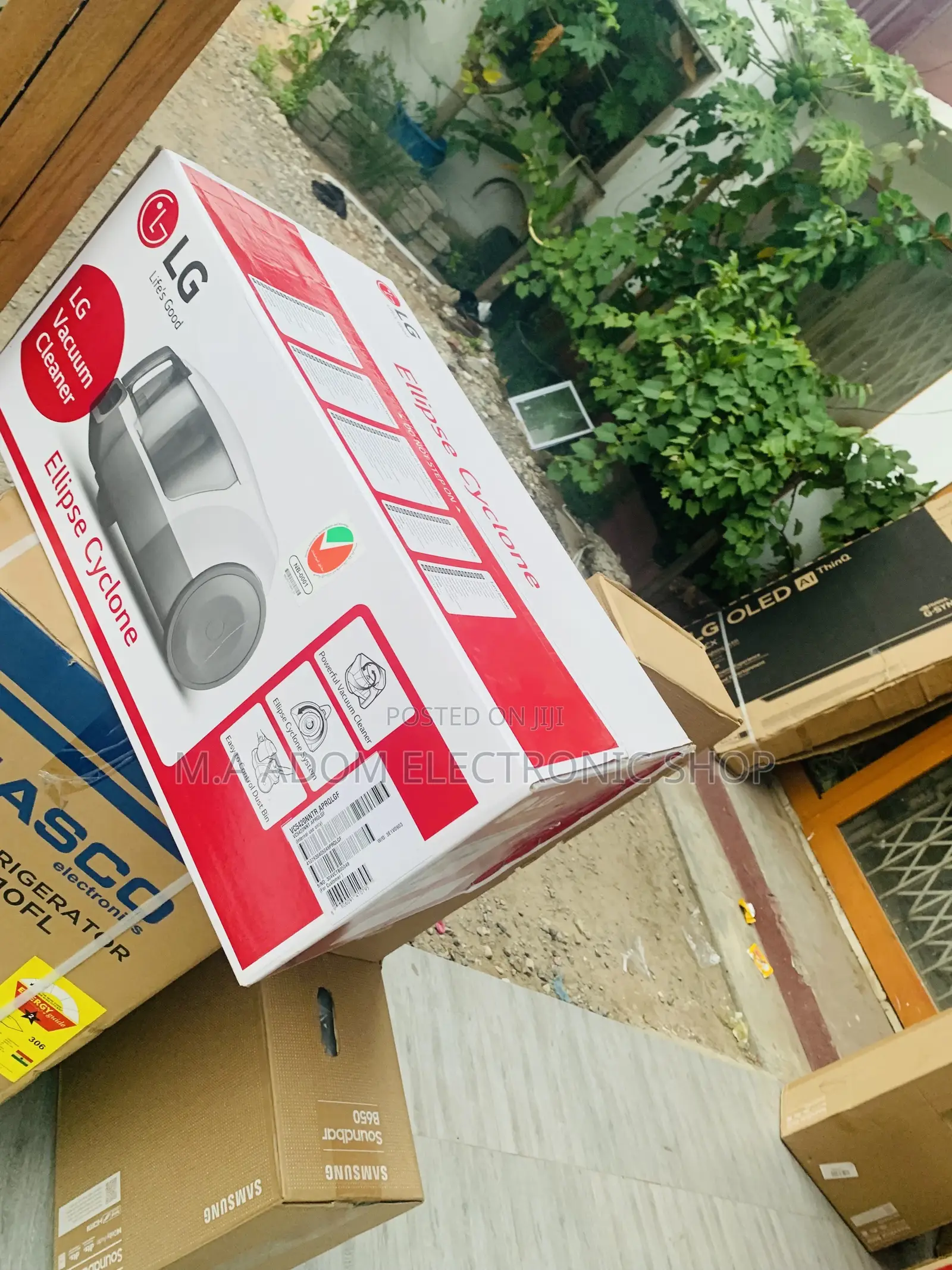 Powerful LG Vc5420nntr Vacuum Cleaner - Red